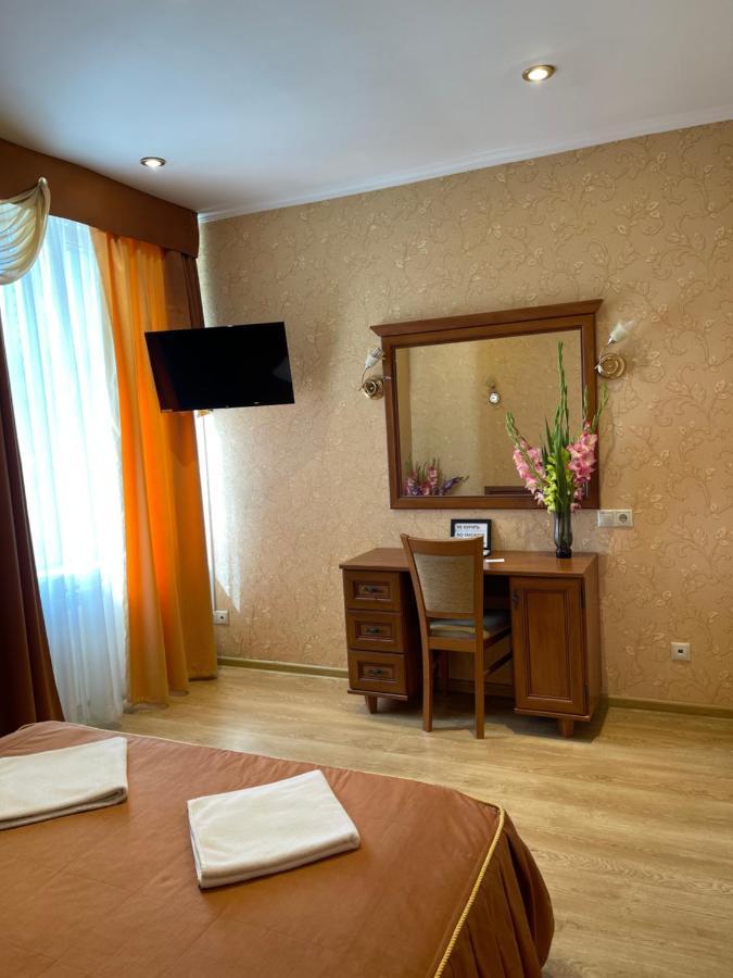 Gusarskiy Hotel And Apartment Kiev Esterno foto